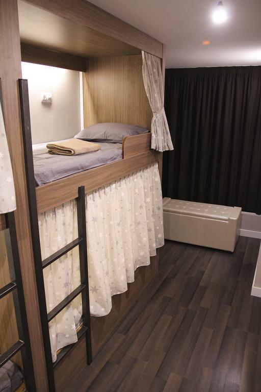 Barcelona & You Hostel Sagrada Familia Bagian luar foto